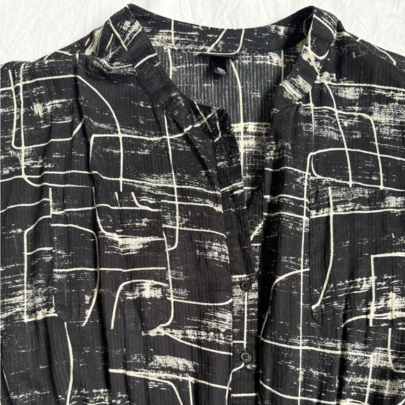 Target Black and Cream Geometric Midi Dress - Picture 5 of 6